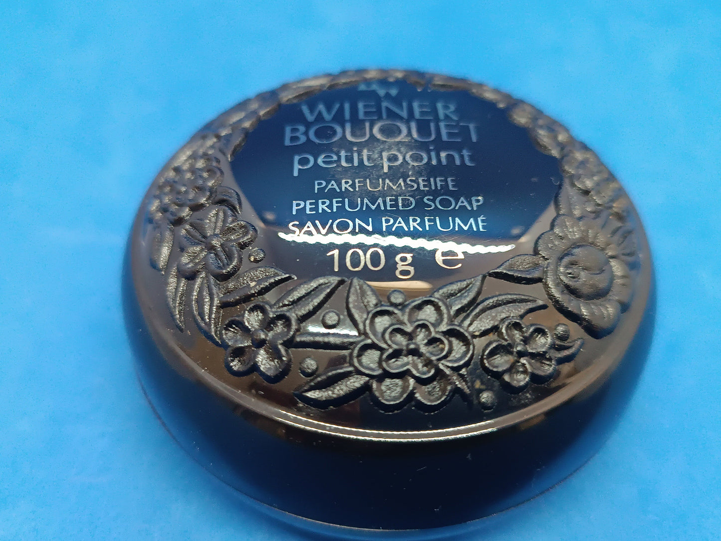 Vintage Perfumed Soap Wiener Bouquet petit point 100g (etsy image id: 4949058396)