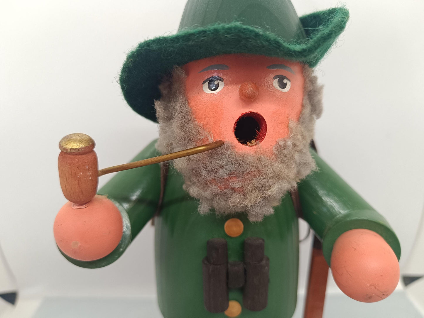 Vintage Wooden Erzgebirge Incense Smoker Hunter Raucher 25 cm