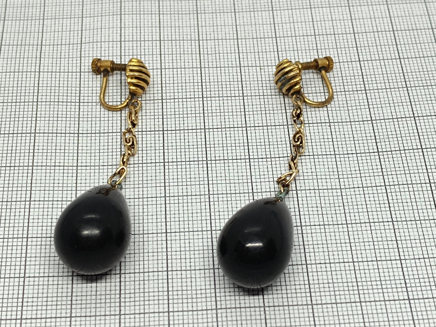Antique Earrings With patina Black Stone __etsy:6702089438