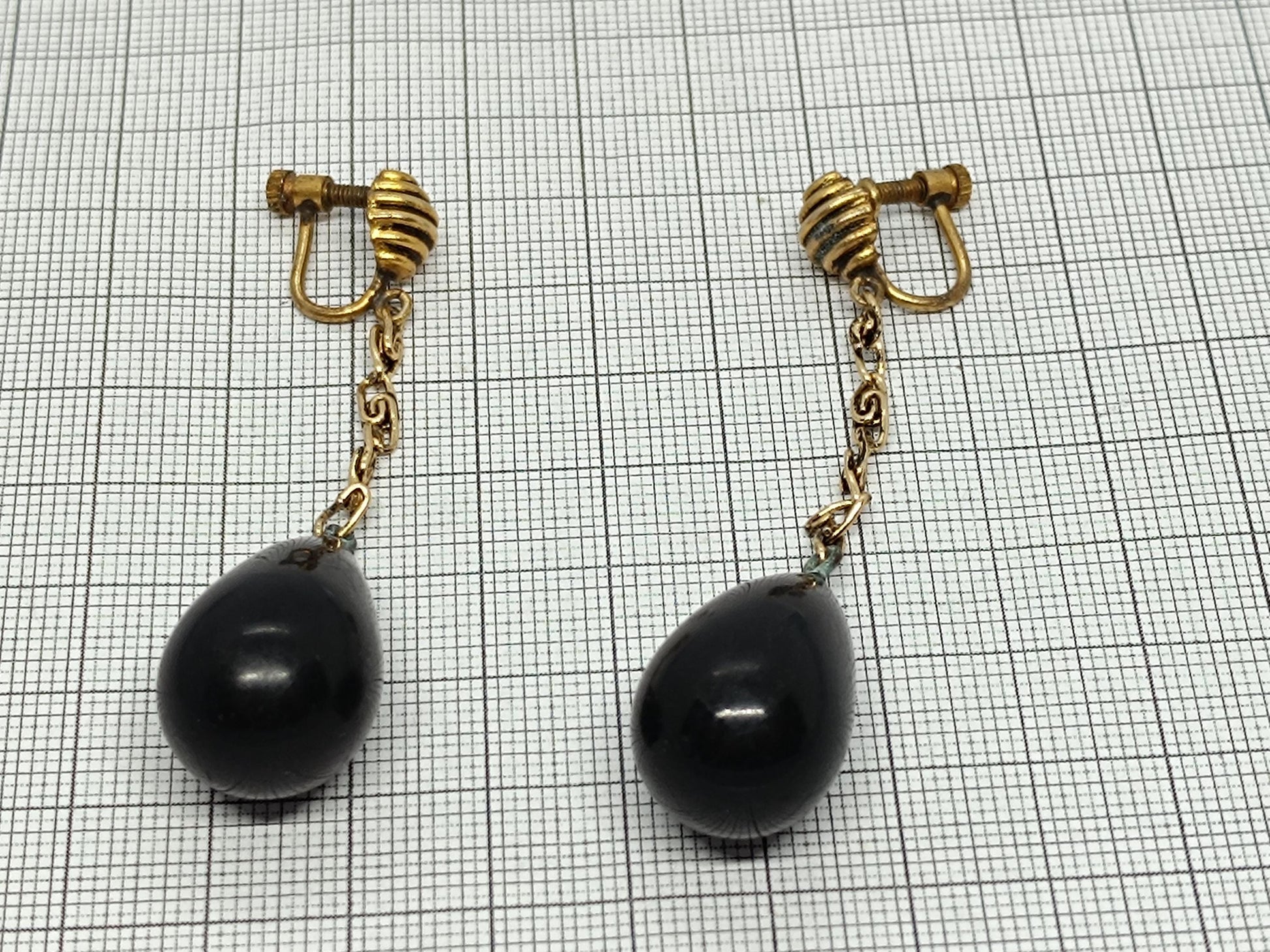 Antique Earrings With patina Black Stone __etsy:6702089438