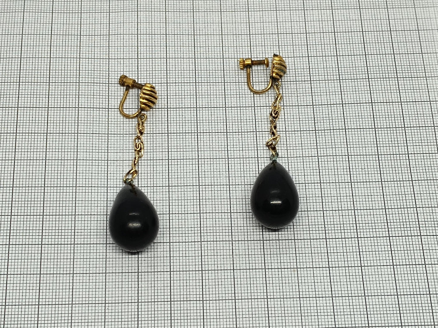 Antique Earrings With patina Black Stone __etsy:6702089440