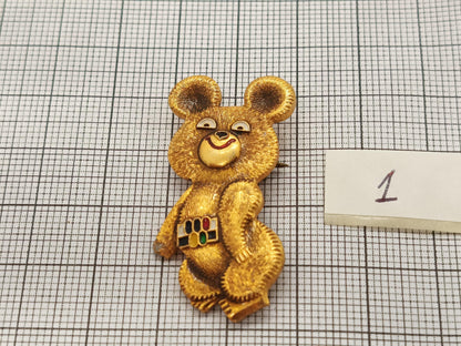 Different Pin Badge Misha 1980 Olympic games (etsy image id: 7401019487)