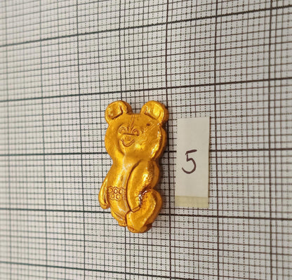 Different Pin Badge Misha 1980 Olympic games (etsy image id: 7353108748)