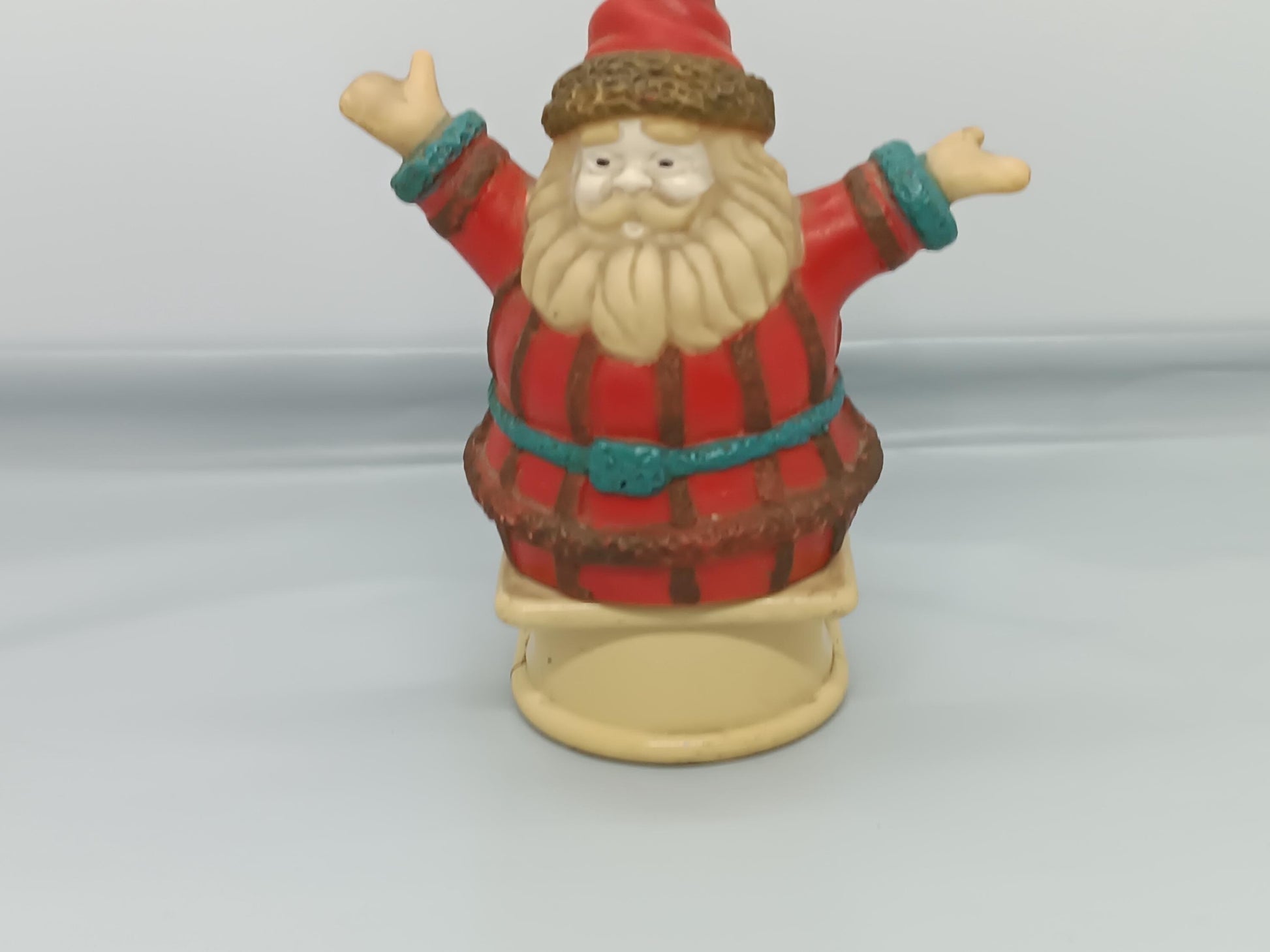 Glowing Santa Claus 220 v (etsy image id: 7170554925)