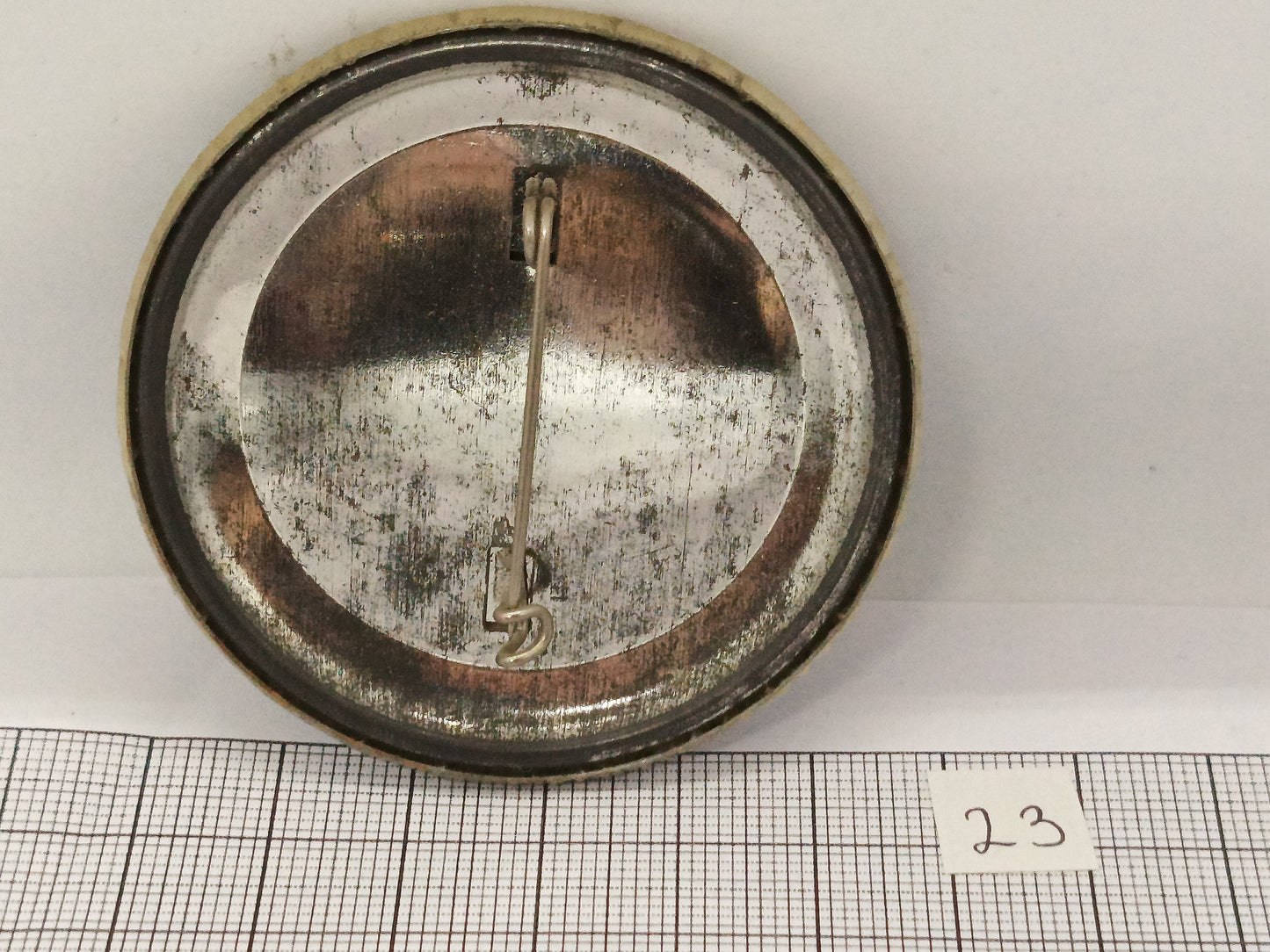 Pin Badge Egg and Island #23