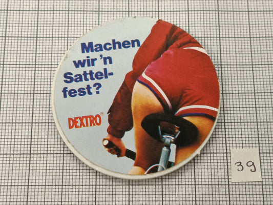 Pin Badge DEXTRO #39