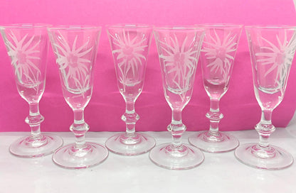 6 Liqueur glasses, for Martini. Engraved with flower motifs,Luminarc French vintage __etsy:7912486602