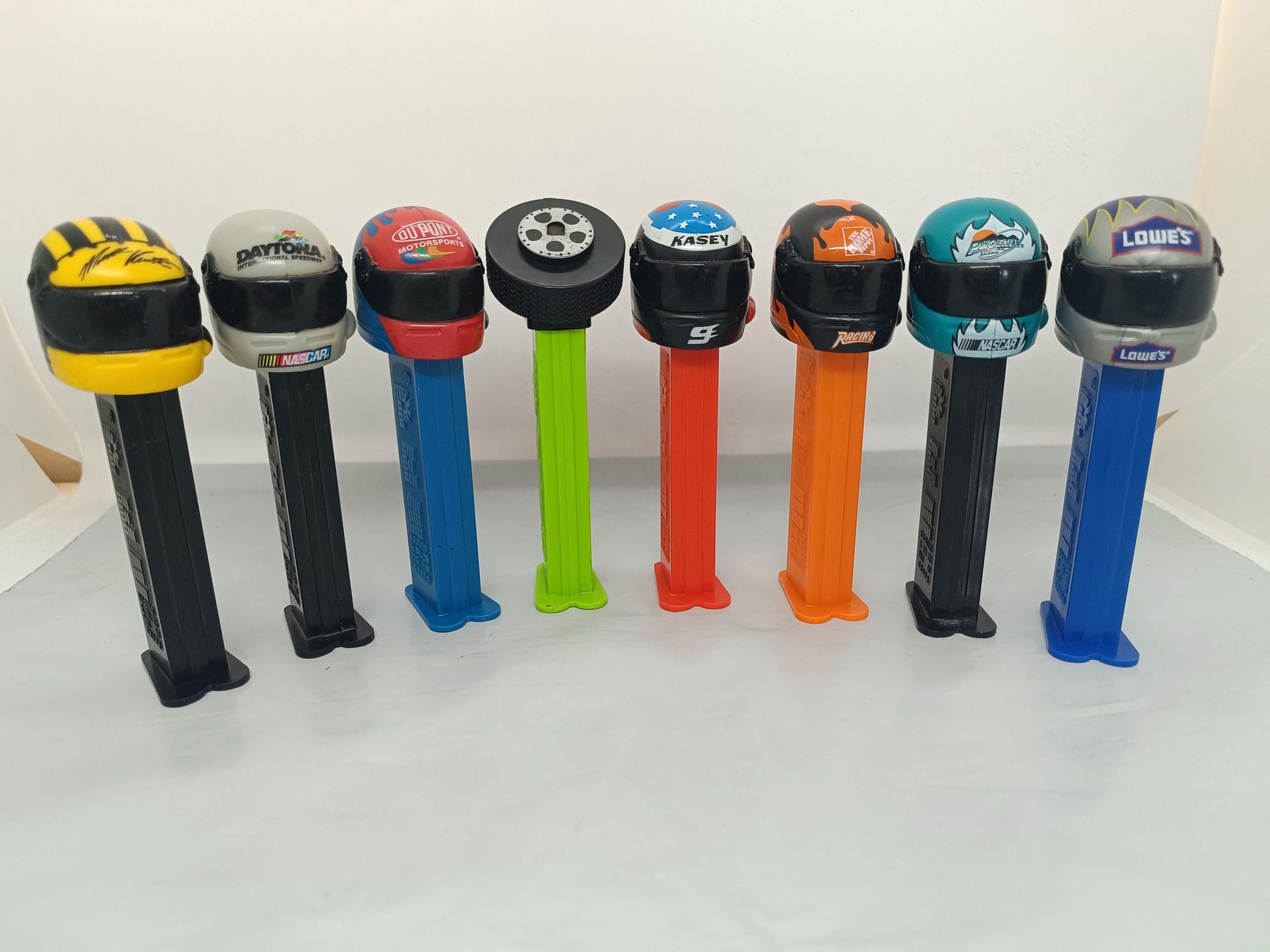 Lot of 8 Pez Nascar __etsy:7380163380
