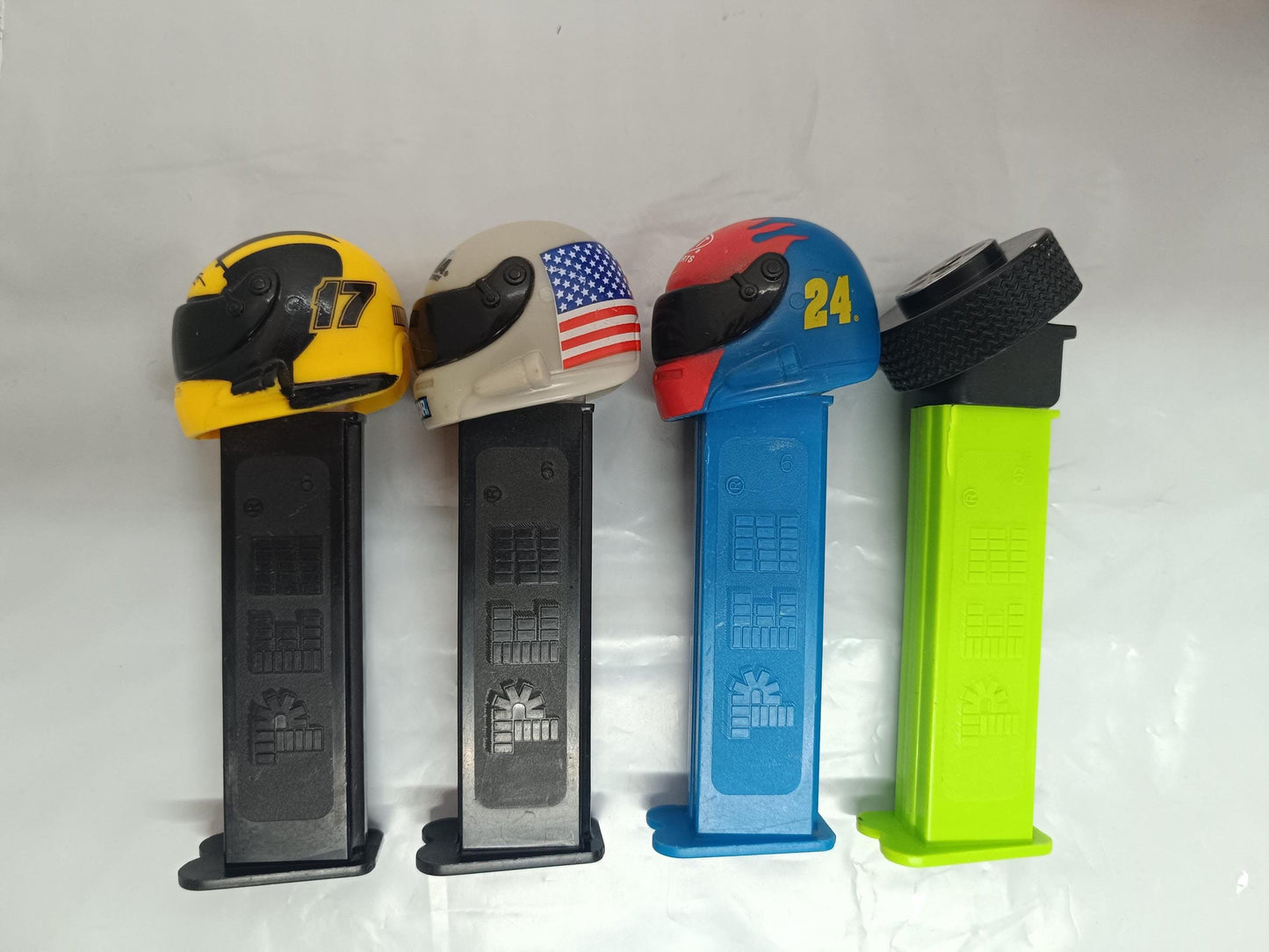 Lot of 8 Pez Nascar __etsy:7380162742