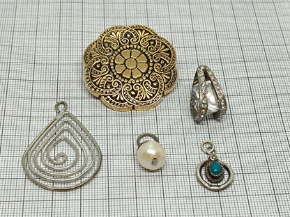 Lot of Vintage Pendants for necklace __etsy:6702141144