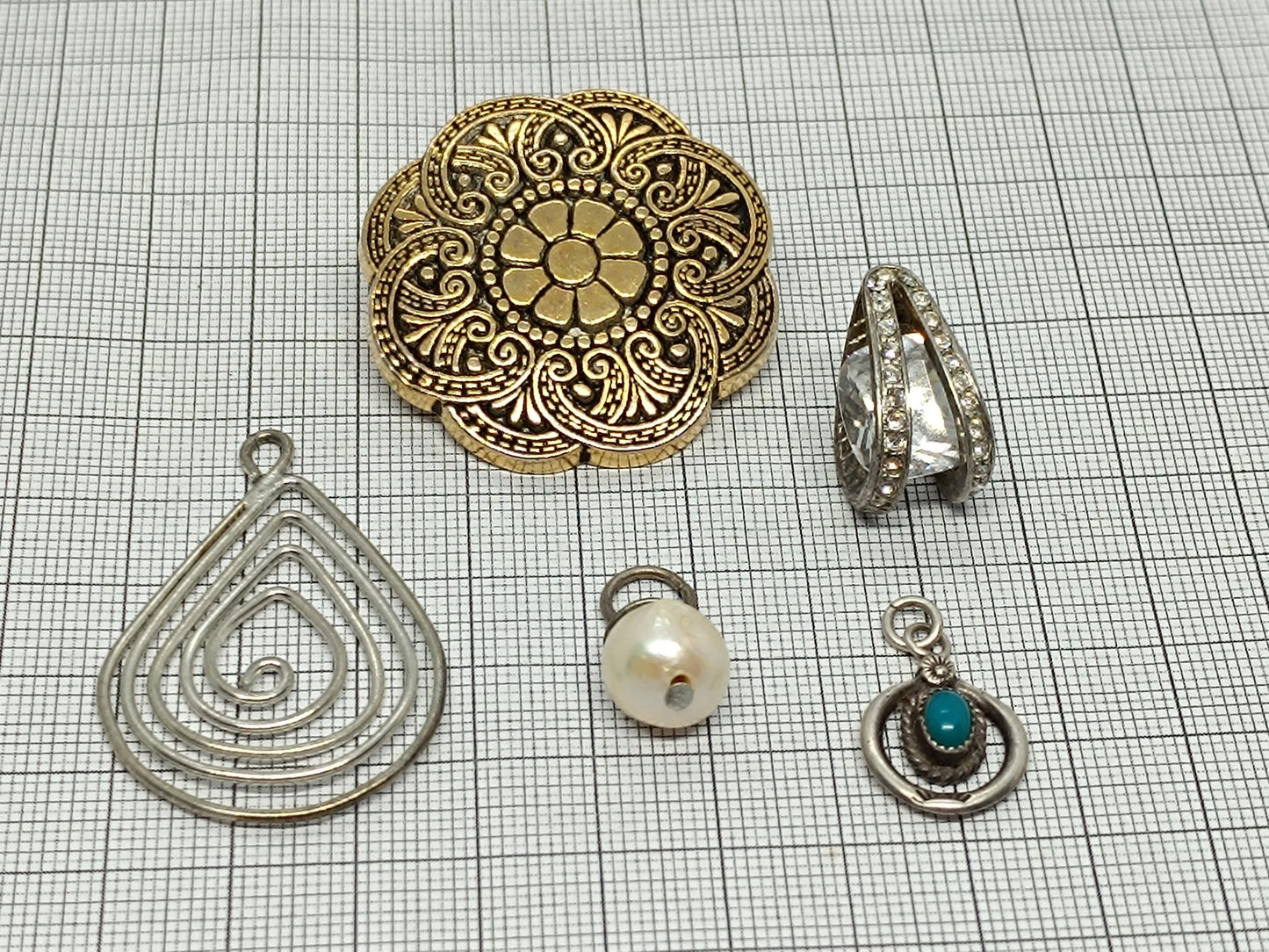 Lot of Vintage Pendants for necklace __etsy:6702141142