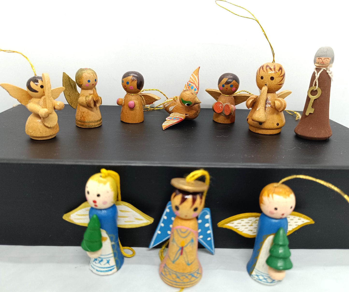 Mix of Natural Wooden Ornaments Decor (etsy image id: 7135247602)
