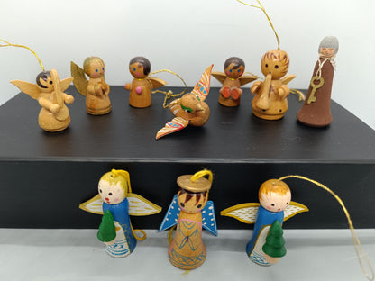 Mix of Natural Wooden Ornaments Decor (etsy image id: 7135246406)