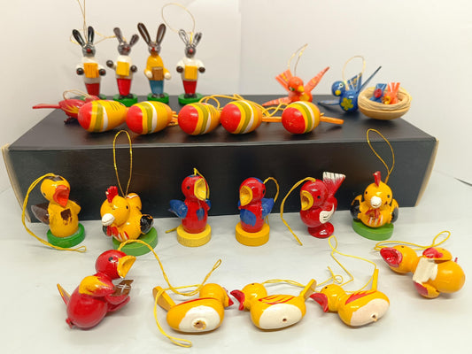 Mix of Vintage Easter Ornaments Chicks Eggs Rabbits (etsy image id: 7696259924)
