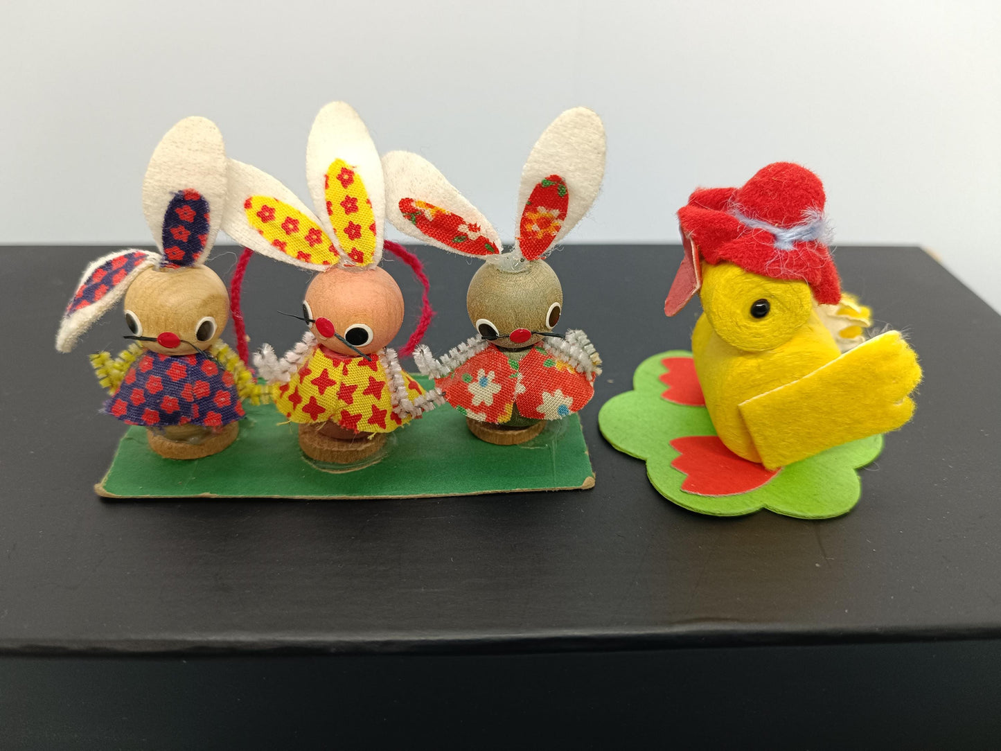 Mix of Vintage Easter Ornaments Erzgebirge Hand Made Eggs Rabbits (etsy image id: 7744131039)