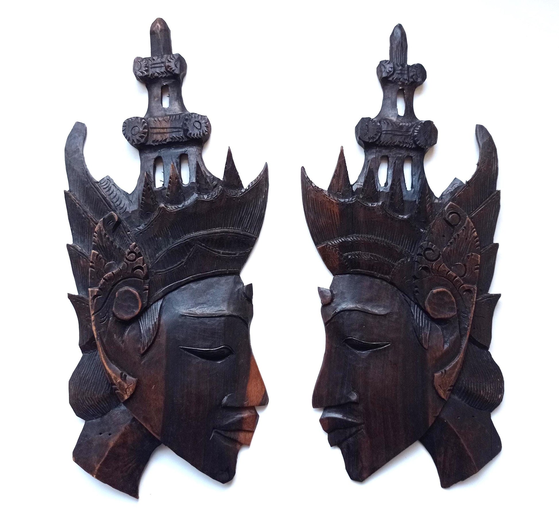 PAIR Heads Carved Wooden for Wall (etsy image id: 7325789276)