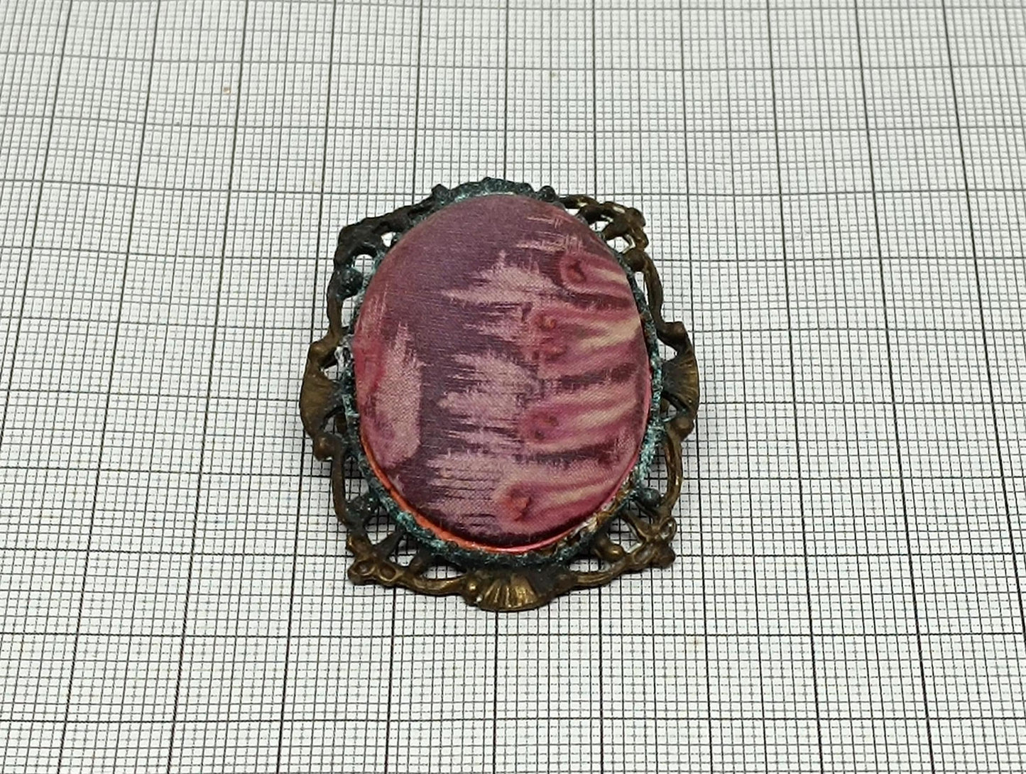 Vintage Brooch made of fabric and plastic __etsy:6750217749