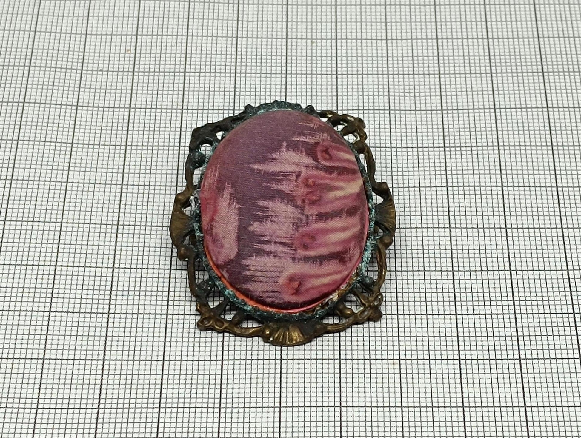 Vintage Brooch made of fabric and plastic __etsy:6750217749