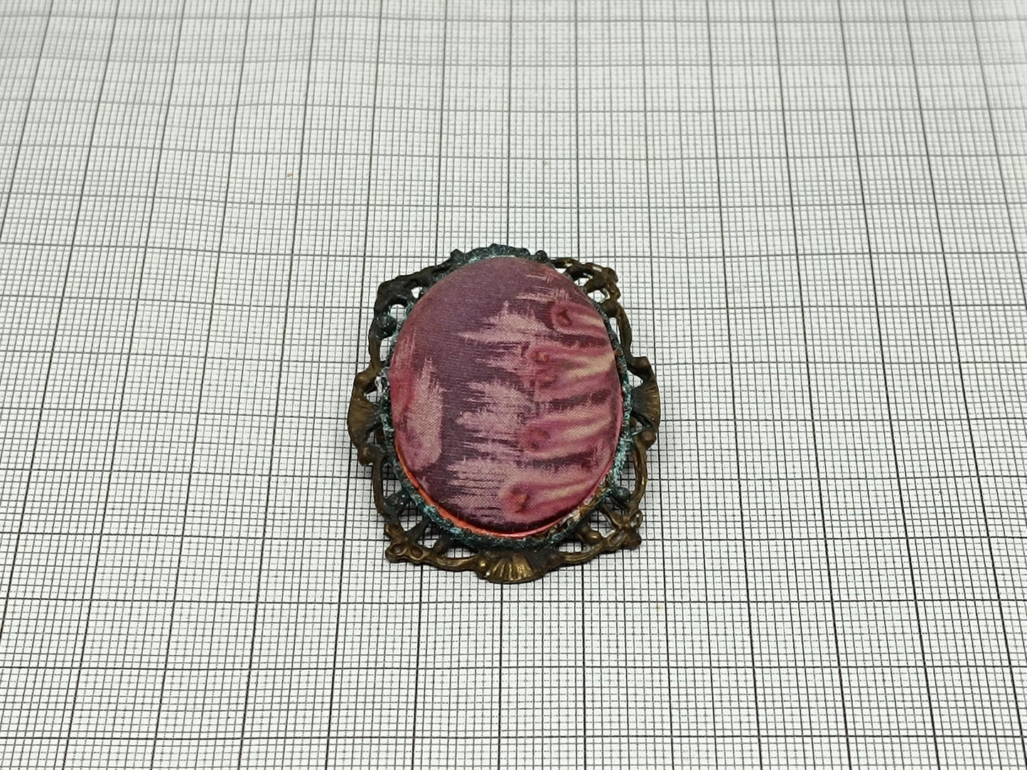 Vintage Brooch made of fabric and plastic __etsy:6750217311