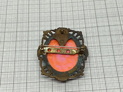 Vintage Brooch made of fabric and plastic __etsy:6702183546