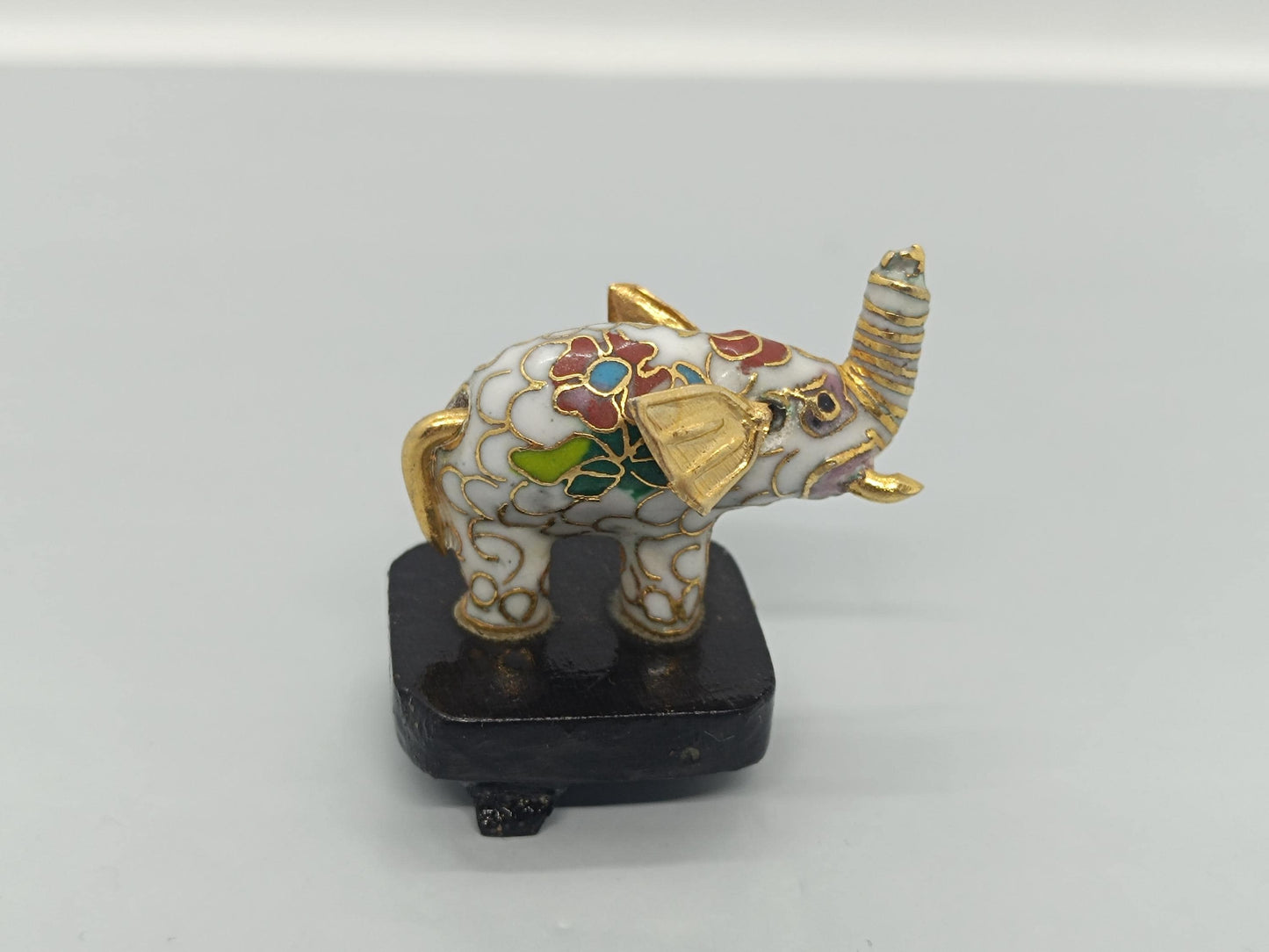 Vintage Chinese Cloisonne Mini Elephant (etsy image id: 7687795423)