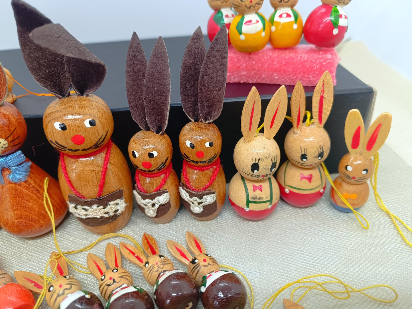 Vintage Easter wooden Ornaments Rabbit Chicken Erzgebirge (etsy image id: 7770069587)