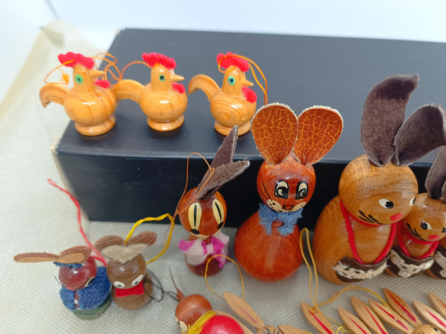 Vintage Easter wooden Ornaments Rabbit Chicken Erzgebirge (etsy image id: 7722124908)