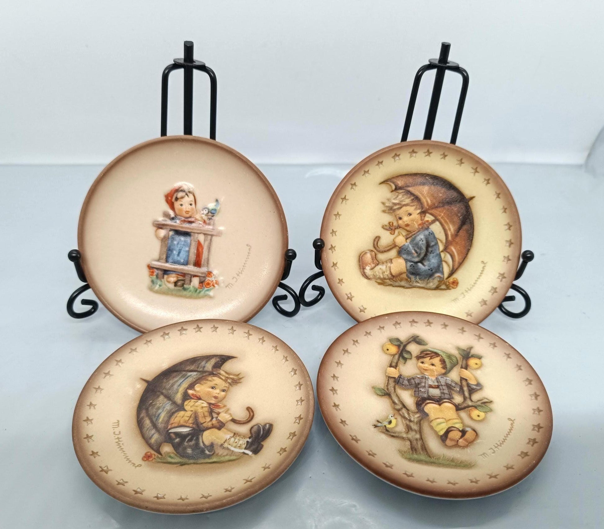 Vintage Goebel Hummel 4 Plate __etsy:7163978485