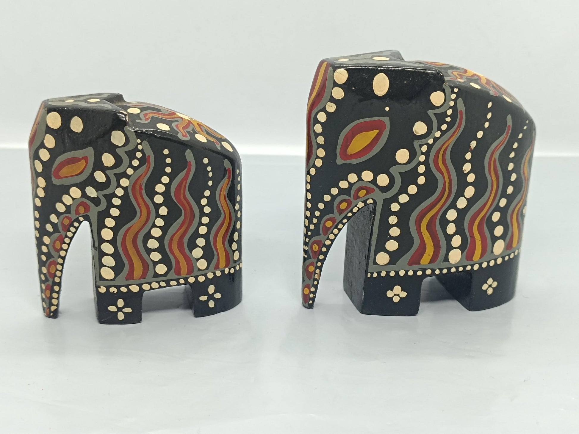 Vintage Hand-Painted Wooden Elephant Figurines (etsy image id: 7687673295)