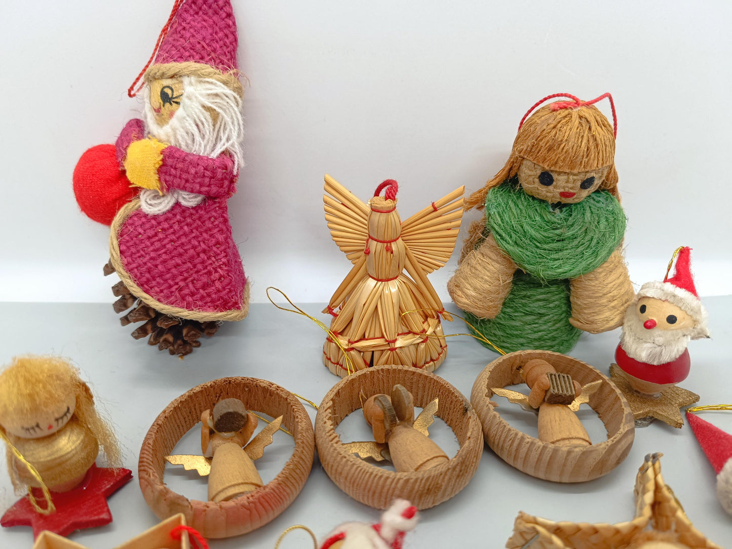 Vintage Lot of Wooden Christmas Ornaments Hand Made (etsy image id: 7122008380)