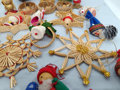 Vintage Lot of Wooden Christmas Ornaments Hand Made (etsy image id: 7169977159)