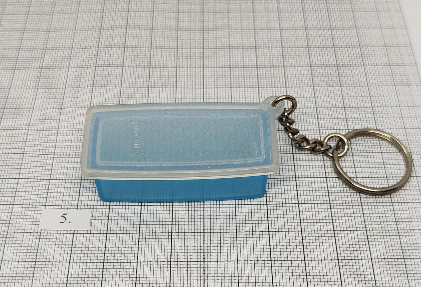 Vintage Tupperware keychains __etsy:7203116494