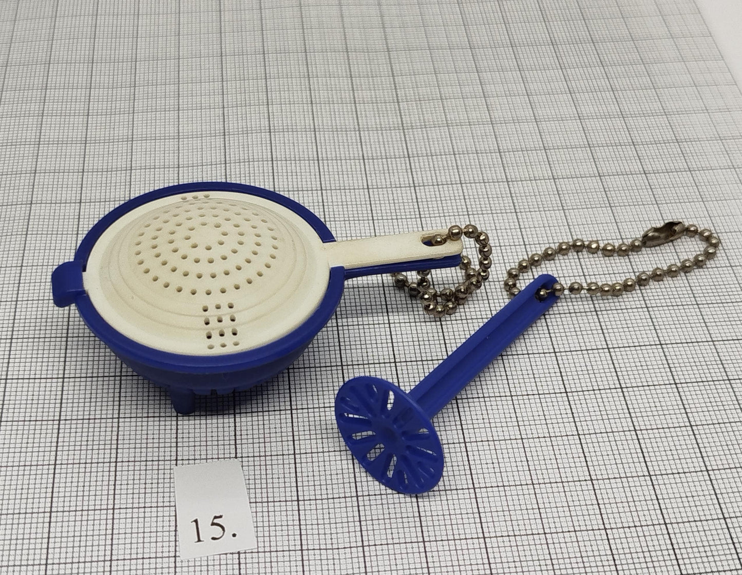 Vintage Tupperware keychains variety __etsy:7251488429