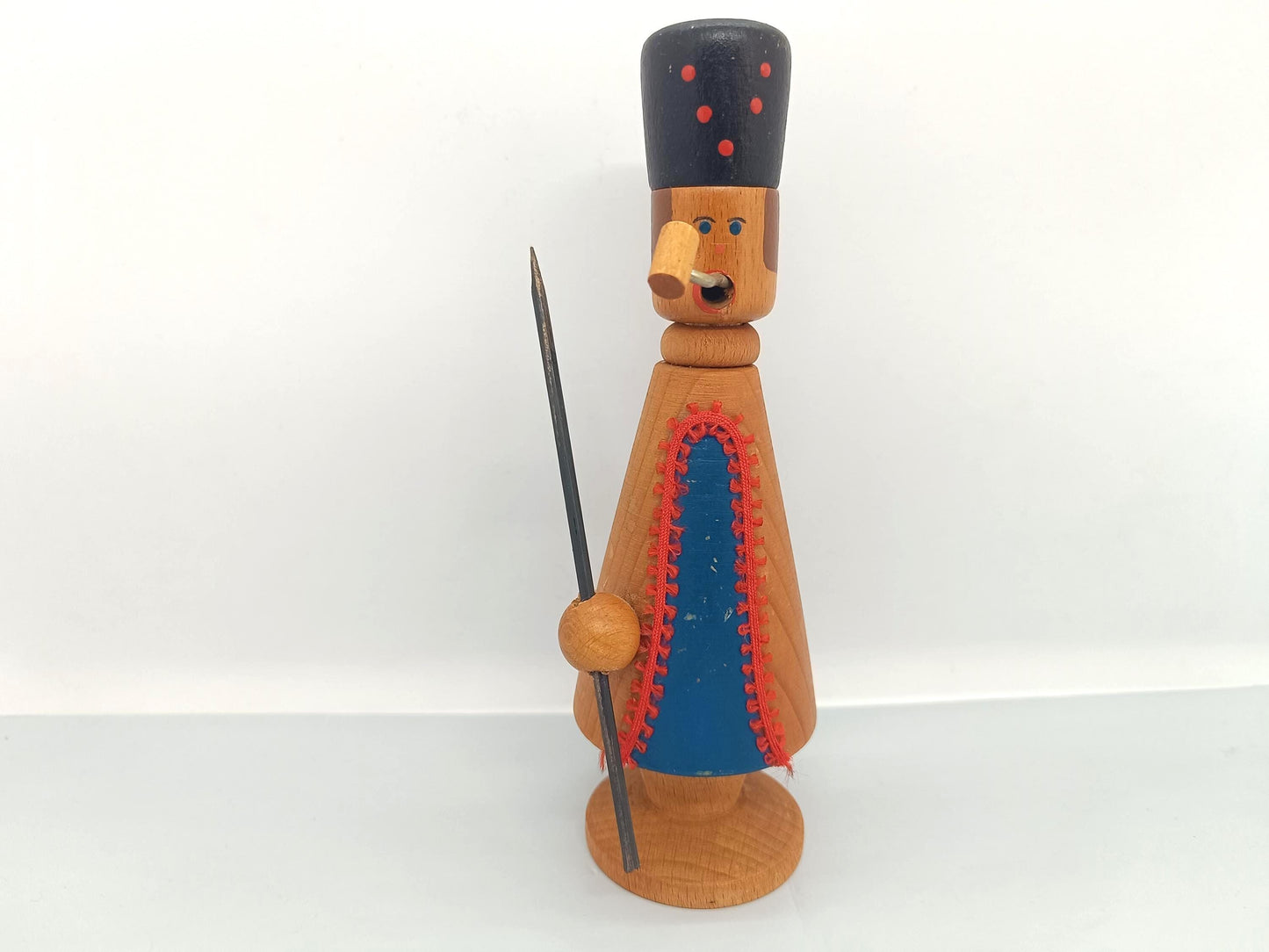 Vintage Wooden Erzgebirge Incense Smoker Folk Raucher 16 cm
