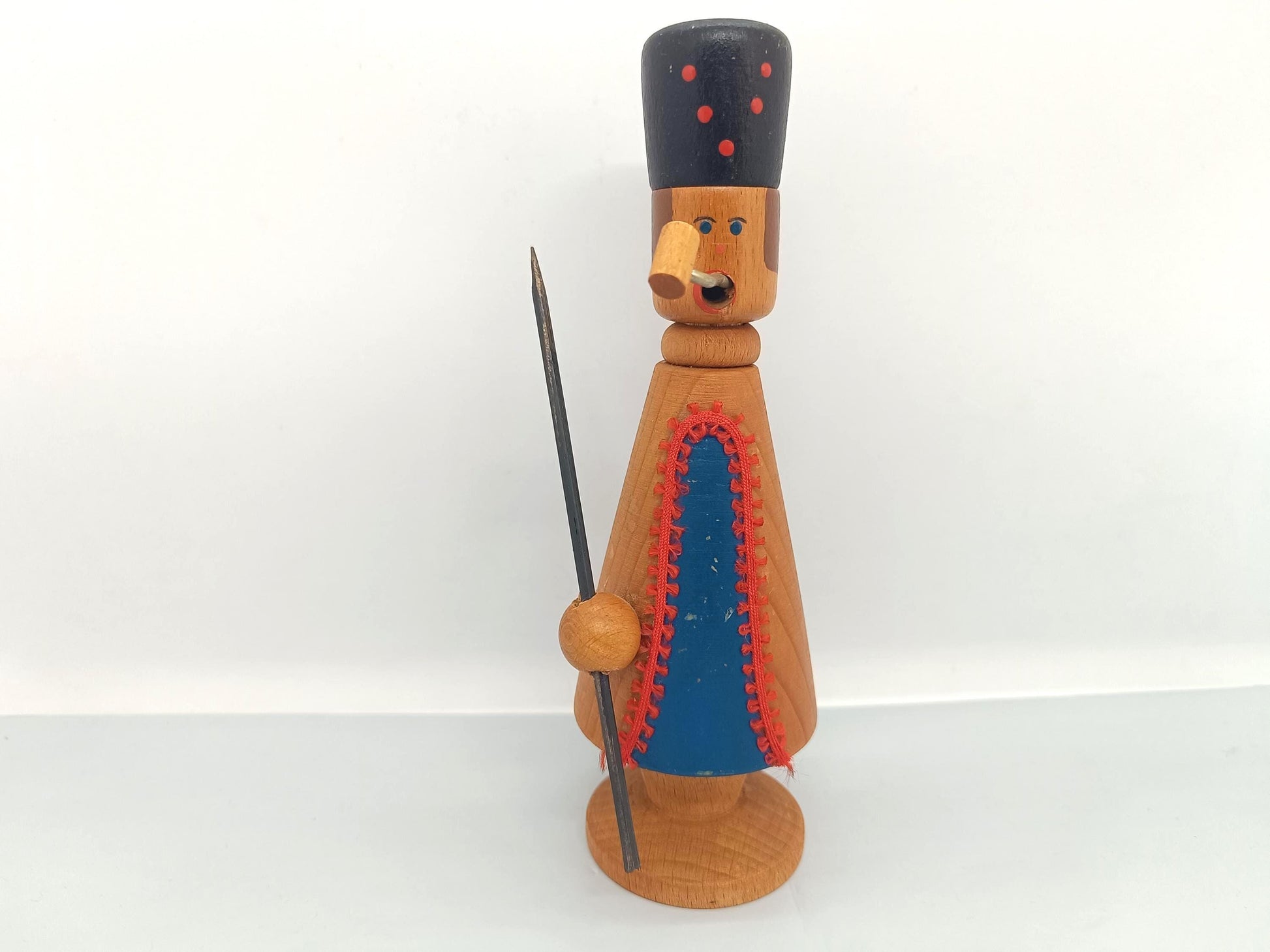 Vintage Wooden Erzgebirge Incense Smoker Folk Raucher 16 cm