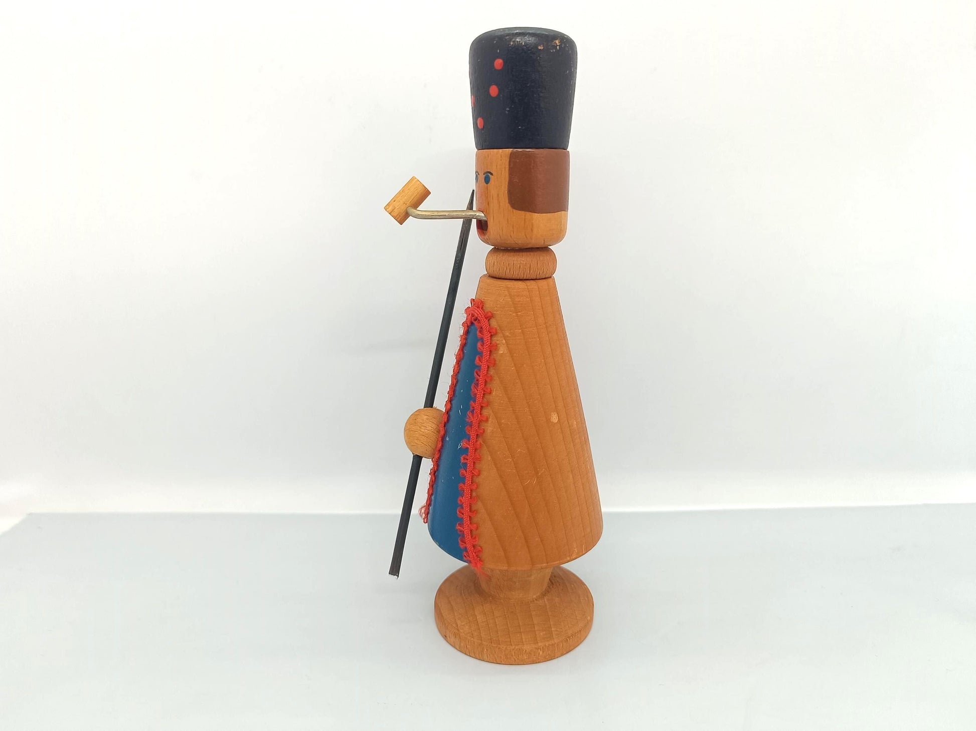 Vintage Wooden Erzgebirge Incense Smoker Folk Raucher 16 cm