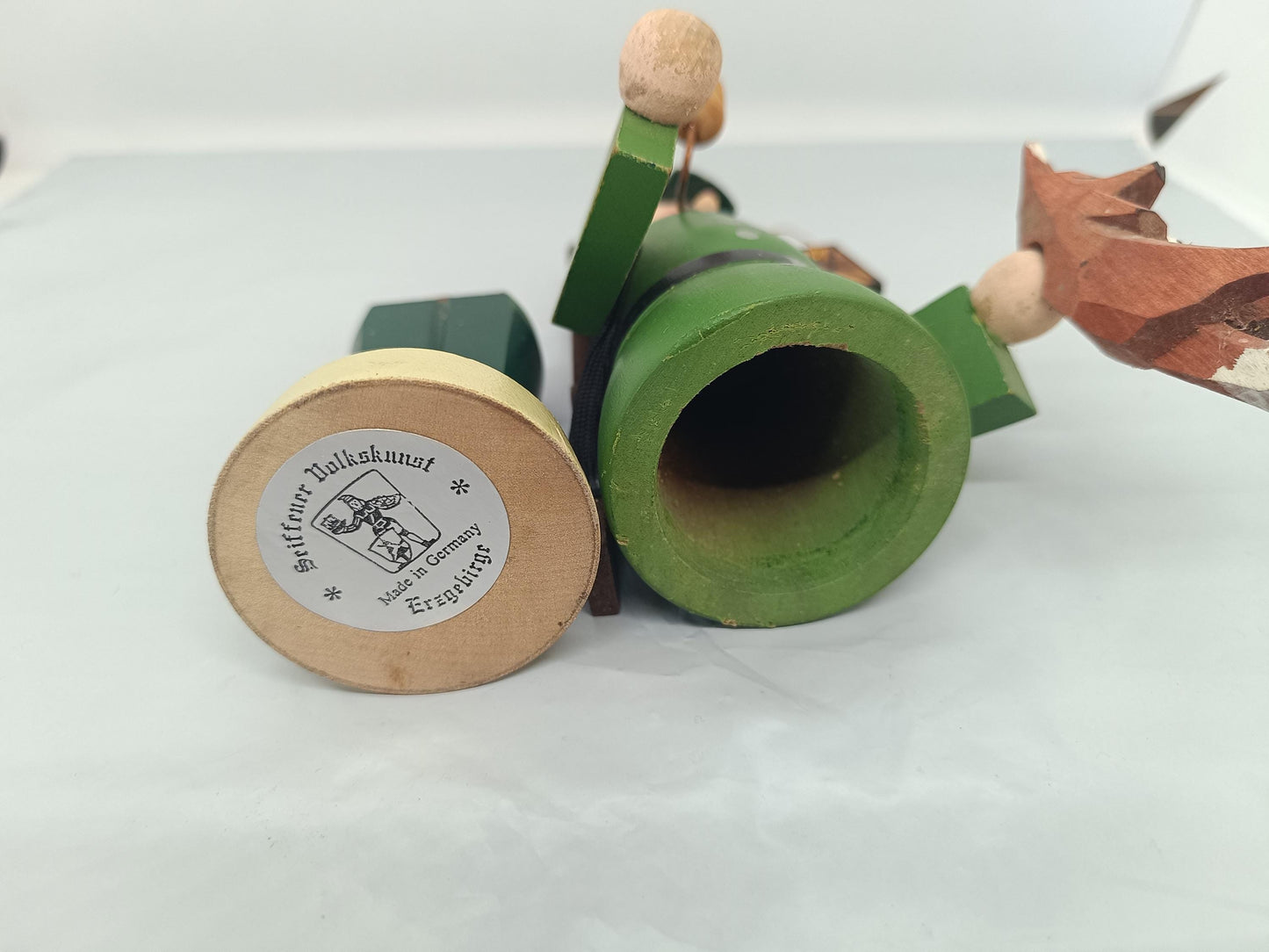 Vintage Wooden Erzgebirge Incense Smoker Raucher Hunter Seiffener Volkskunst 18 cm