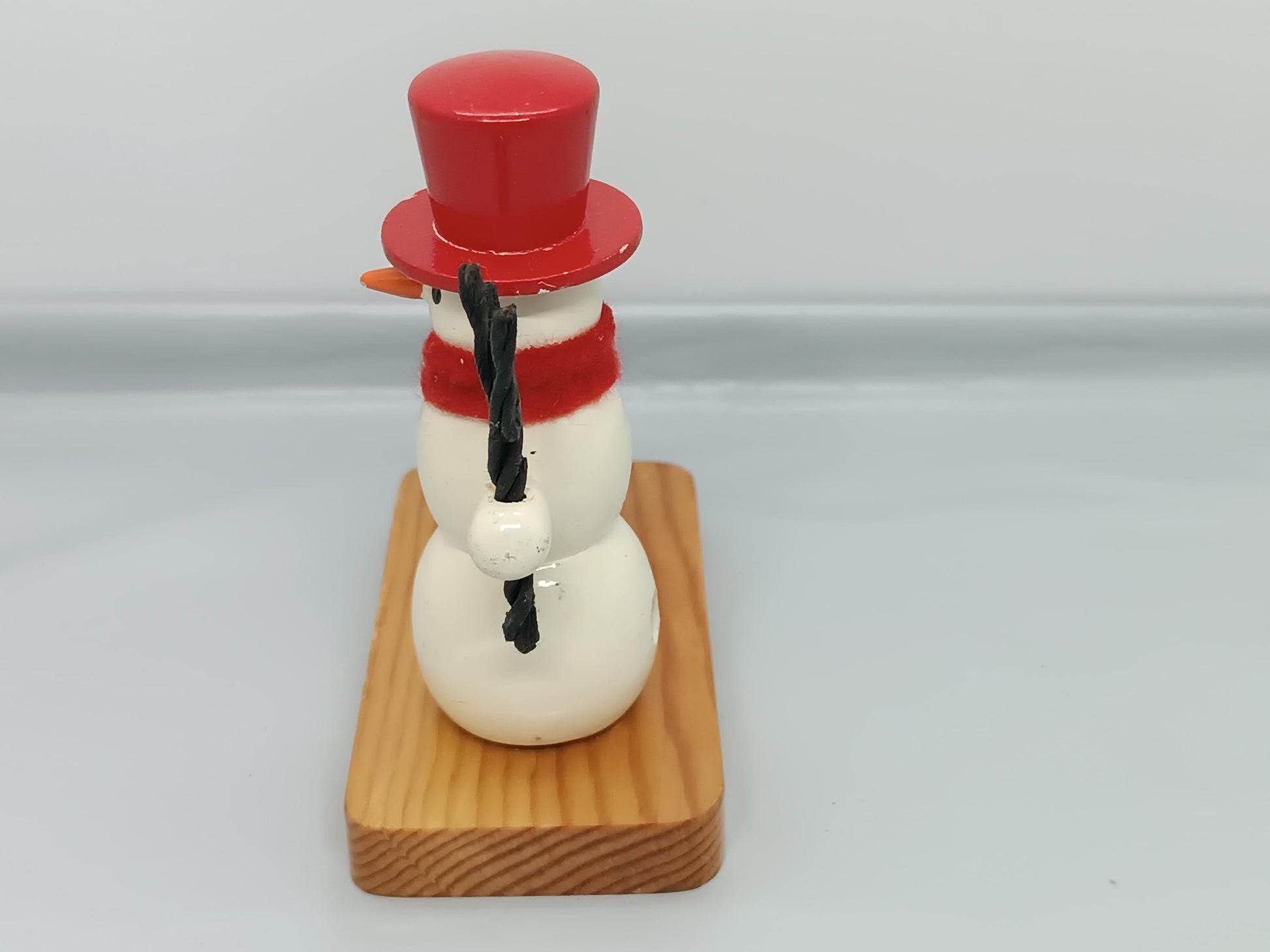 Vintage Wooden Erzgebirge Incense Smoker Raucher Snowman with candle holder
