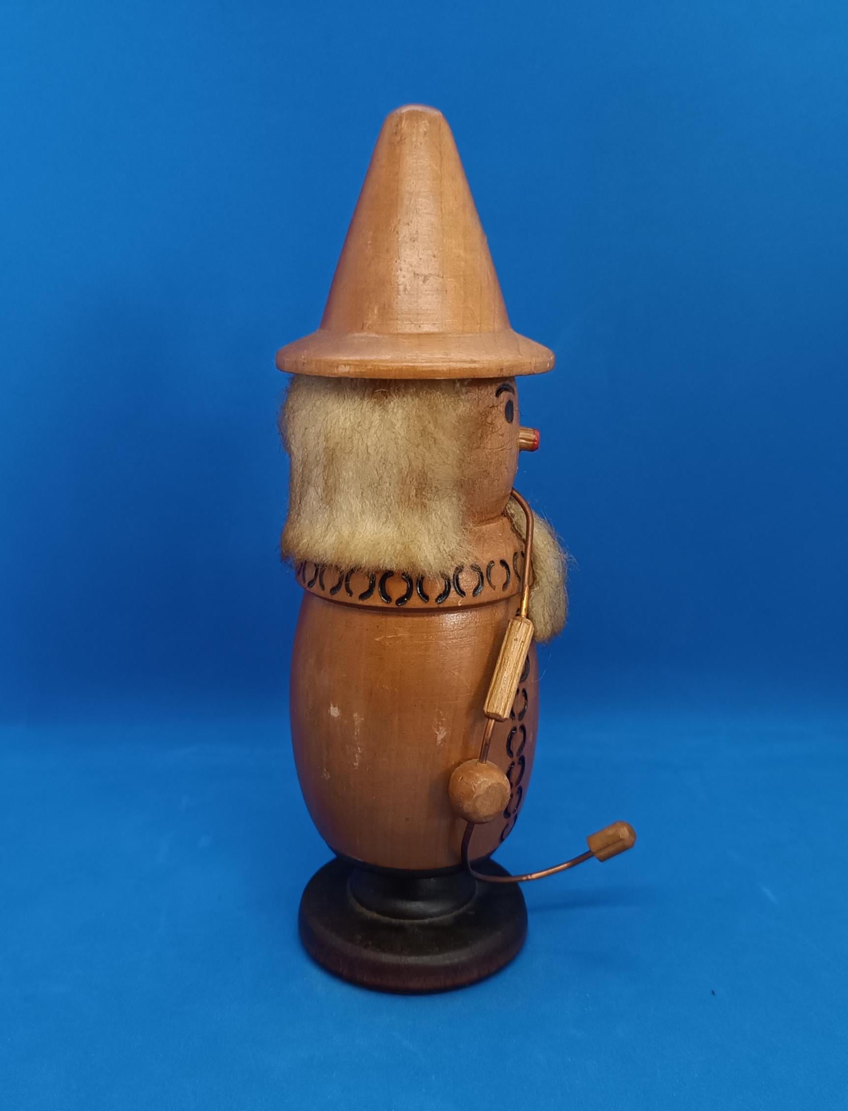 Vintage Wooden Erzgebirge Incense Smoker Raucher 8,5"