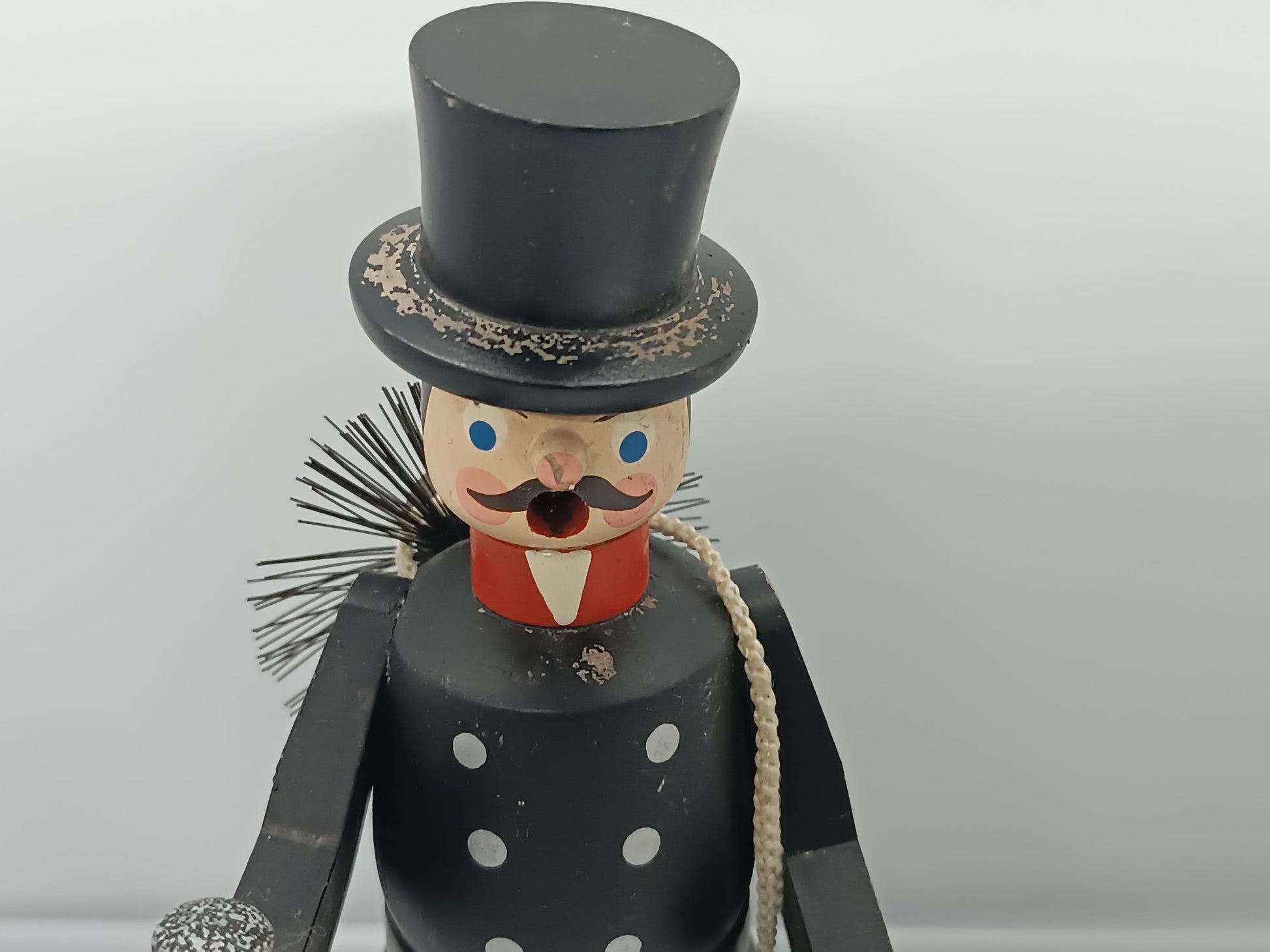 Vintage Wooden Erzgebirge Incense smoker Chimney Sweep Seiffener Volkskunst 19 cm