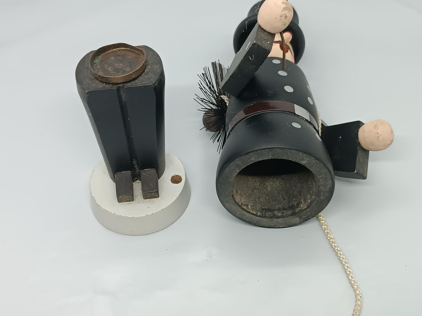 Vintage Wooden Erzgebirge Incense smoker Chimney Sweep Seiffener Volkskunst 19 cm