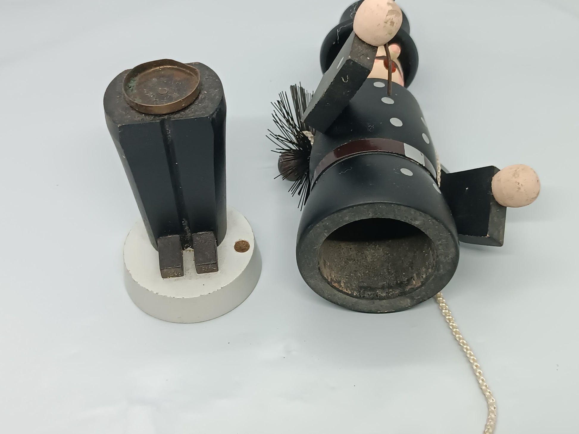 Vintage Wooden Erzgebirge Incense smoker Chimney Sweep Seiffener Volkskunst 19 cm