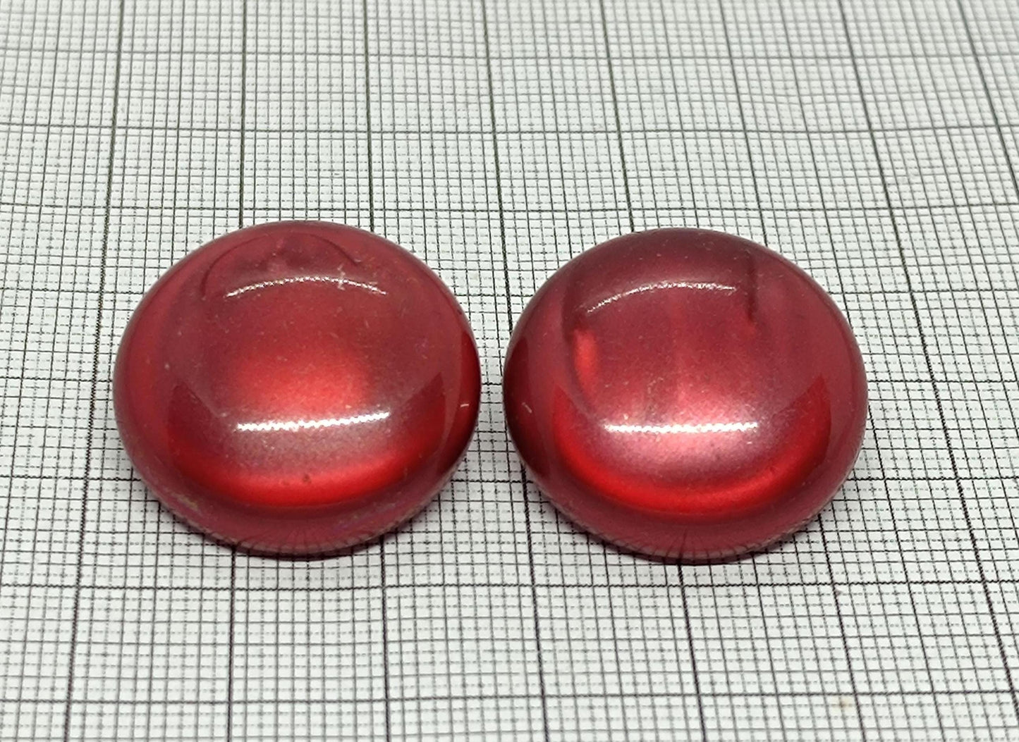 Vintage clip earrings red round __etsy:6750149745