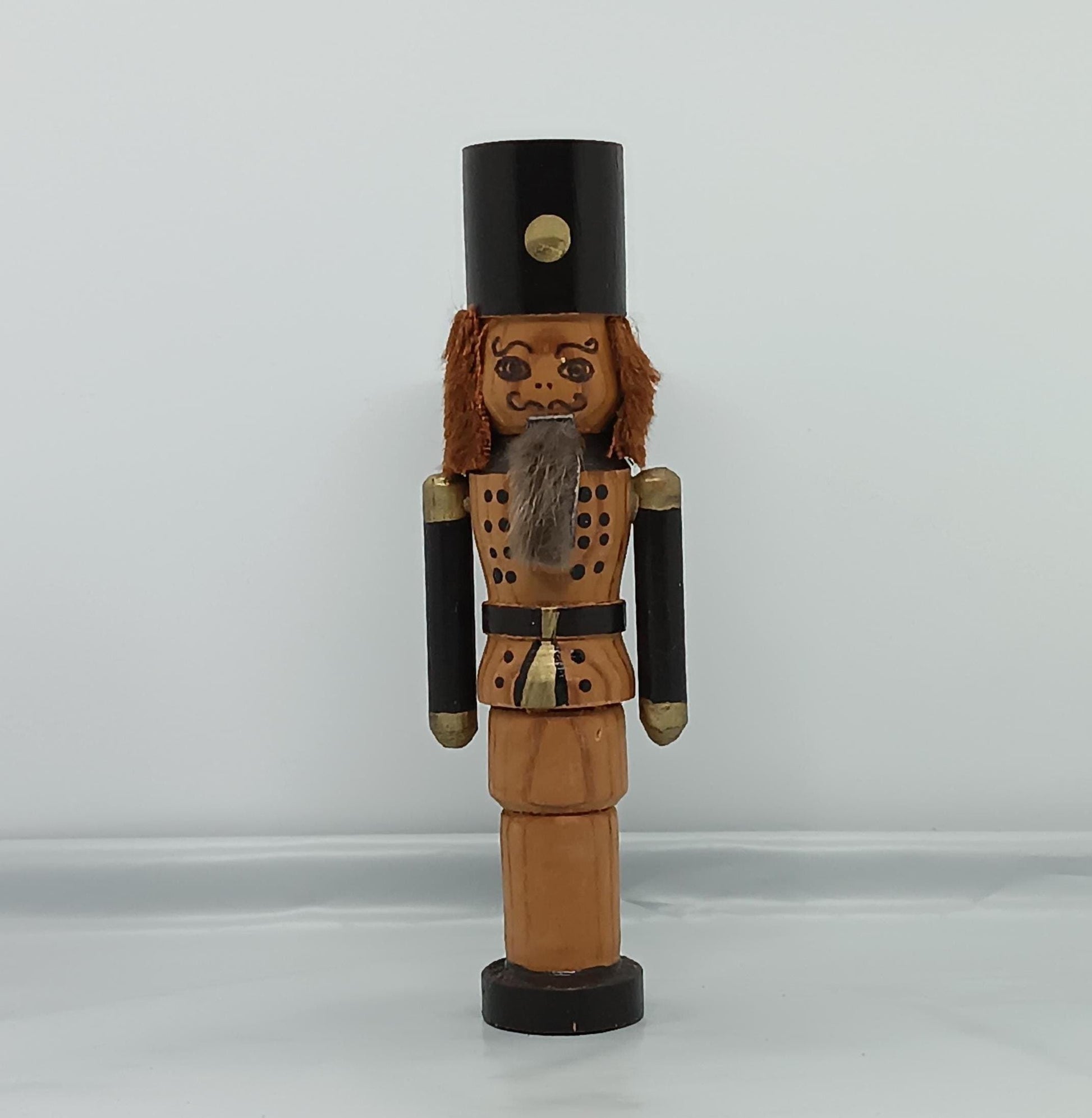 Wooden Nutcracker figurine 14 cm (etsy image id: 7174417297)