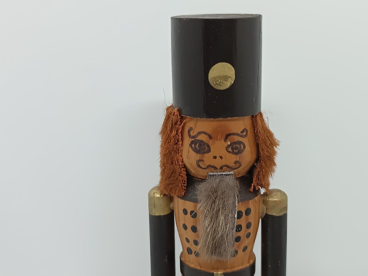 Wooden Nutcracker figurine 14 cm (etsy image id: 7174415561)