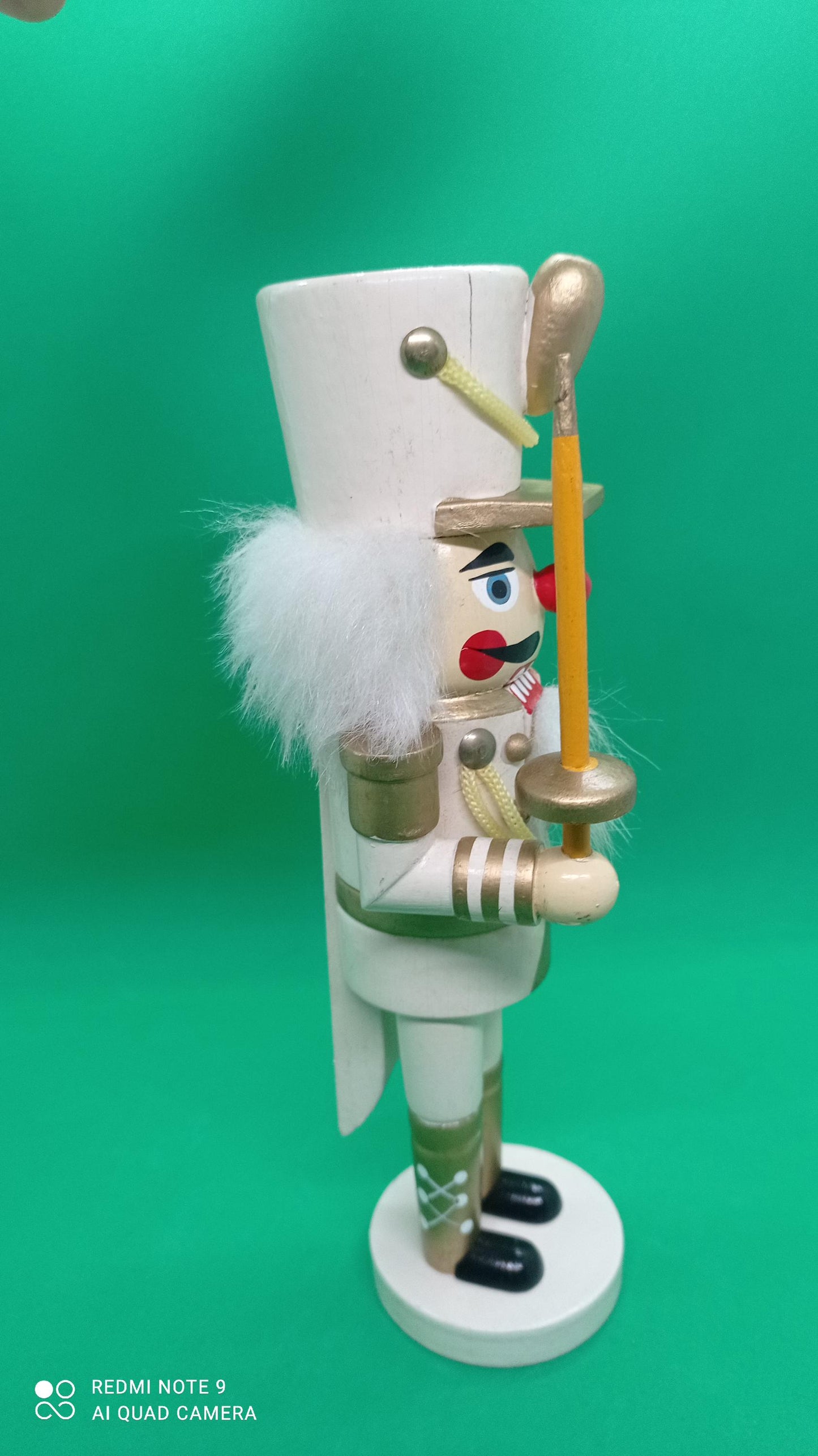 Wooden White Nutcracker figurine 23 cm (etsy image id: 7126402588)