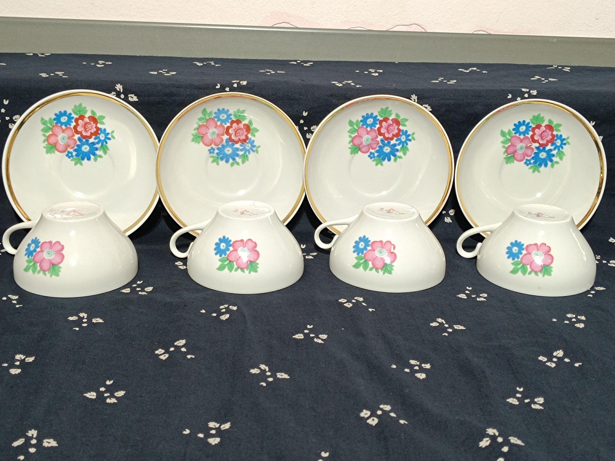 Vintage Dulevo Russian Set Flowers