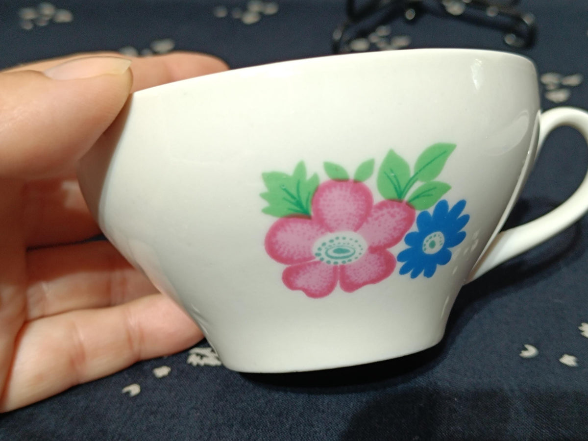 Vintage Dulevo Russian Set Flowers