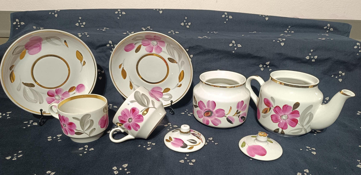 Vintage Russian Verbilki Tea Cup Teapot Sugarbowl Lid