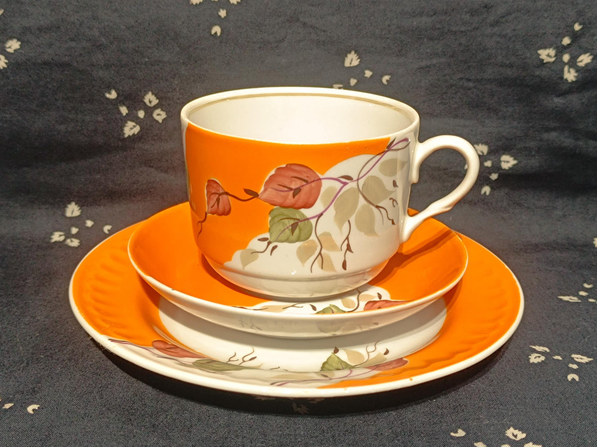 Vintage Russian Tea Cup Teapot Sugarbowl Autumn